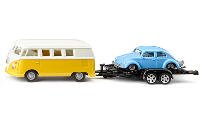картинка Машина VW T1 с прицепом и машинкой Volkswagen Beetle от магазина konik.ru
